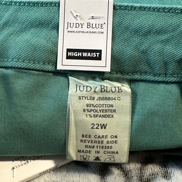 Judy Blue Breakfast at Tiffany's Topaz High Rise Tummy Control Flare Jeans - Picture 4 of 6